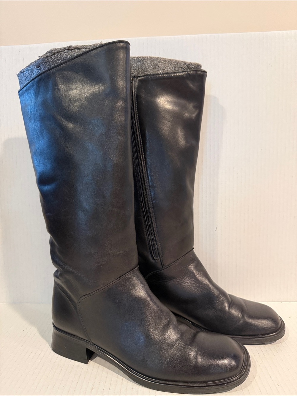 Santana Canada Black Knee-High Riding Leather Boots (sz 8N)